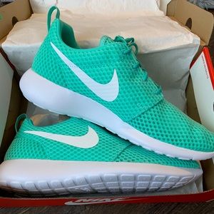 Nike Roshe Calypso / White Mens 10.5 NIB